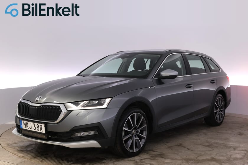 Bild 4 av Škoda Octavia Scout 150 TDI 4X4 DSG Matrix D-Värme Cockpit