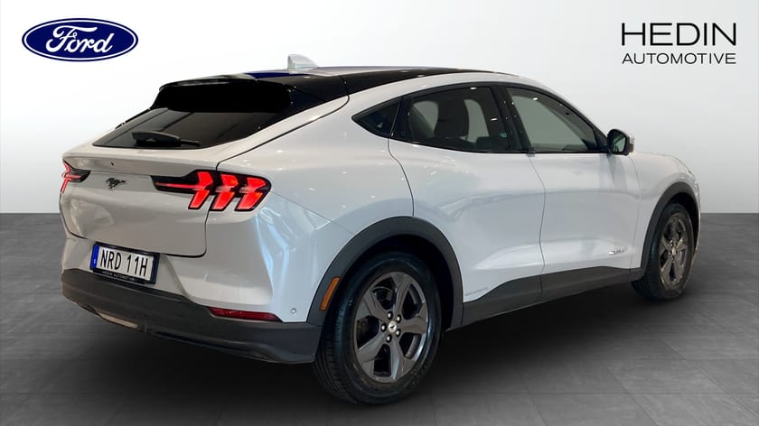 Bild 2 av Ford Mustang Mach-E Standard Range RWD TEKNIKPAKET