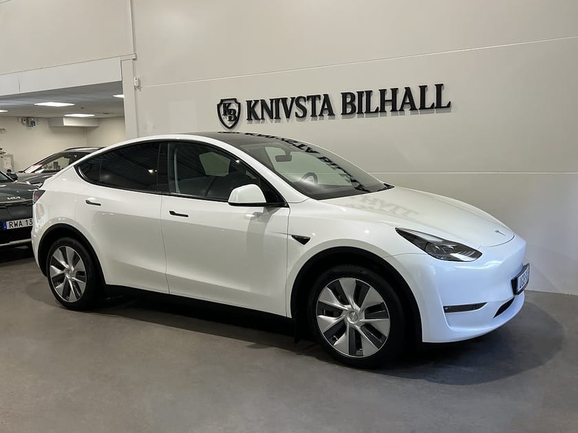Bild 3 av Tesla Model Y Long Range AWD Leasbar Drag 514hk