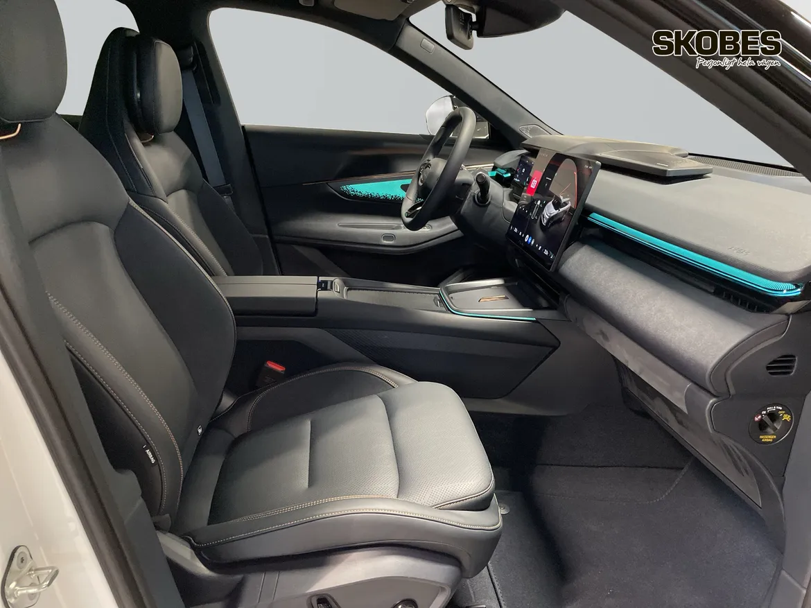 Lynk & Co 08 PHEV