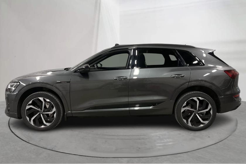 Bild 2 av Audi e-tron 55 quattro 95kWh 360hk S Line Helläder 360