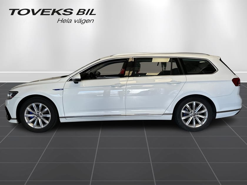 Bild 2 av Volkswagen Passat Sportscombi GTE Drag|Kamera|Nav