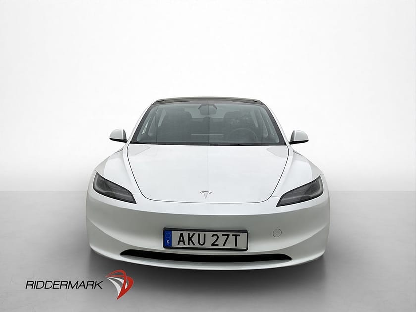 Bild 3 av Tesla Model 3 Long Range AWD Autopilot Värmepump Svensksåld