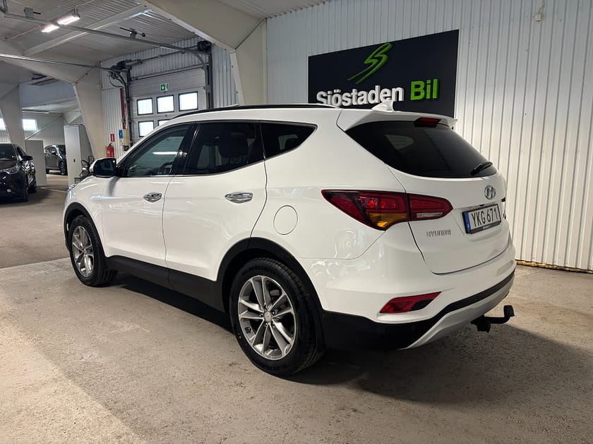 Bild 3 av Hyundai Santa Fe 2.2 CRDi 4WD Shiftronic 360 Kamera Drag Navi Pano