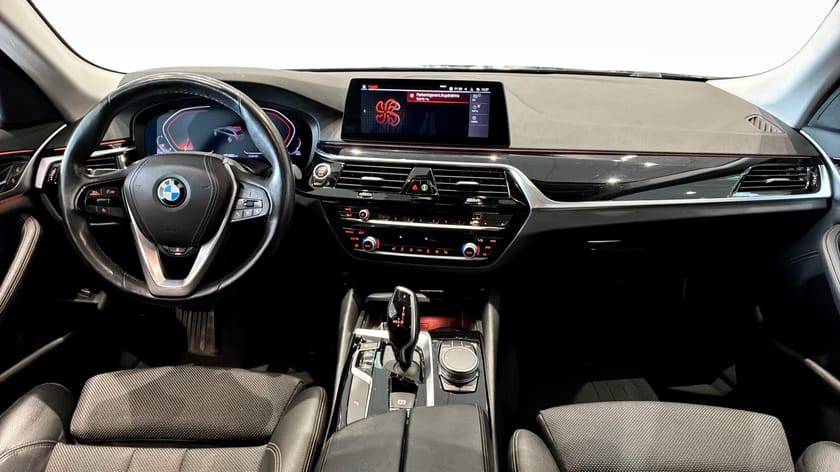 Bild 4 av BMW 520d xDrive Touring Värmare, Rattvärme, Dragkrok