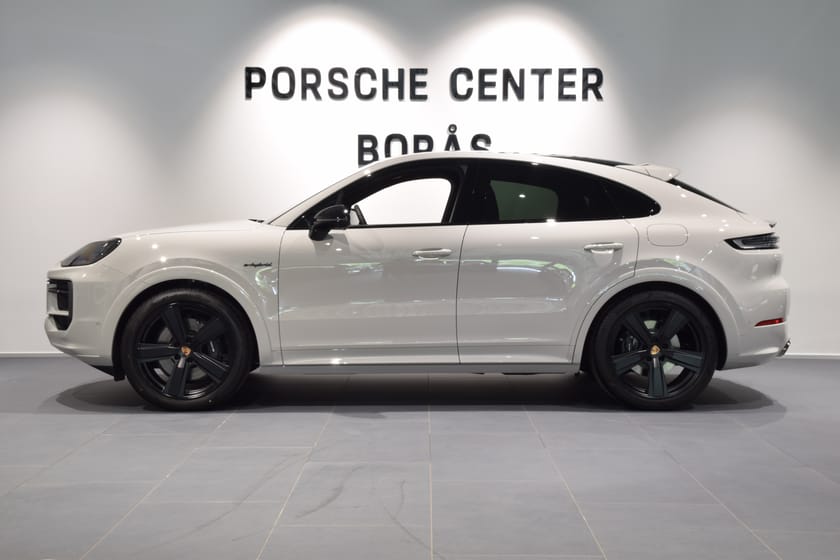 Bild 2 av Porsche Cayenne E-Hybrid Coupé Black Edition / 1.99% Ränta