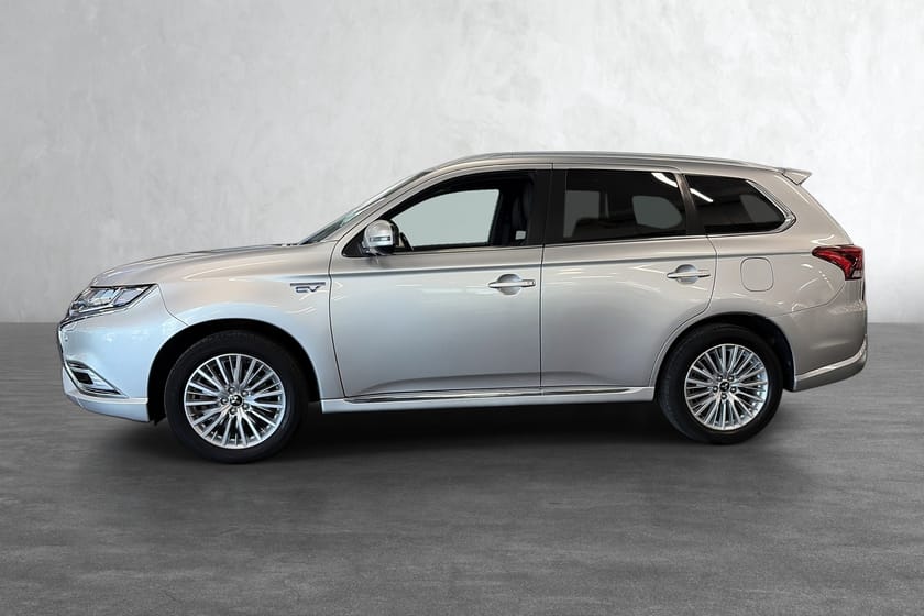 Bilde 3 av Mitsubishi Outlander PHEV Instyle+ Soltak, Ny Service