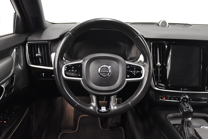 Bild 2 av Volvo V90 T5 R-Design Drag B&W HUD Rattv P-värm  250hk