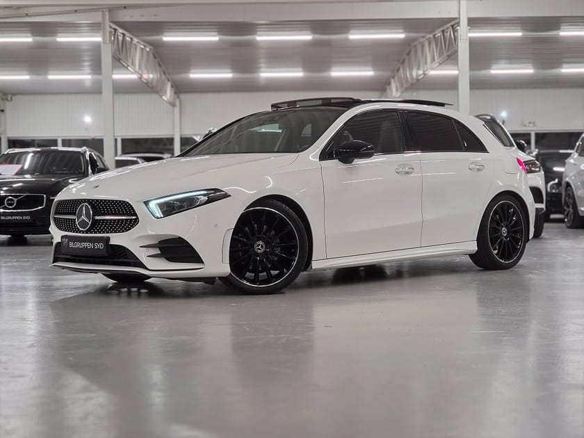 Bild 1 av Mercedes-Benz A 200 7G-DCT AMG|Night|Panorama|Widescreen|Keyless|