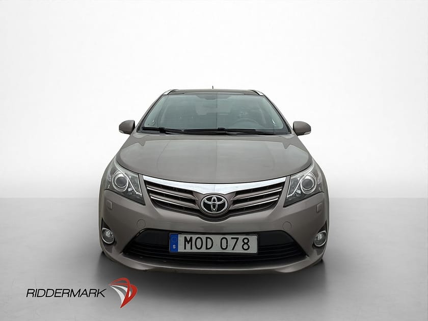 Bild 2 av Toyota Avensis Kombi 1.8 Valvematic 147hk Edt 50 Pano Kamera Drag