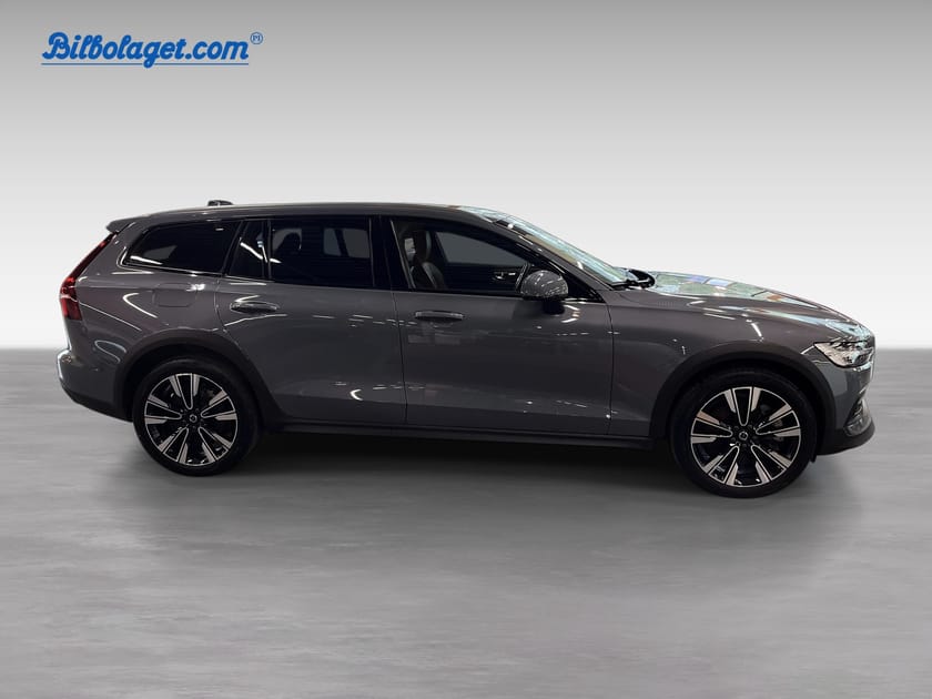 Bild 4 av Volvo V60 Cross Country B4 AWD Diesel Plus