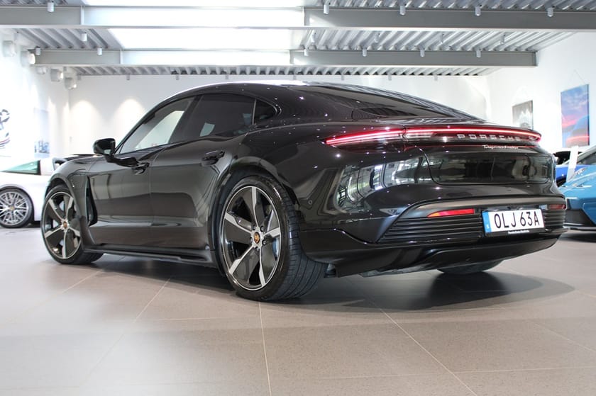 Bild 2 av Porsche Taycan Turbo