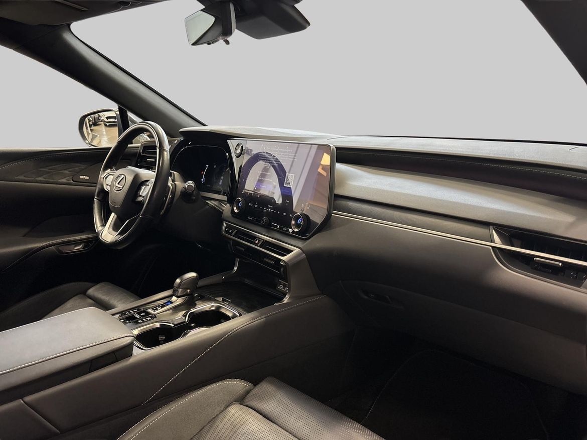 Lexus RX 450h+ E-CVT, 309ps, 2024