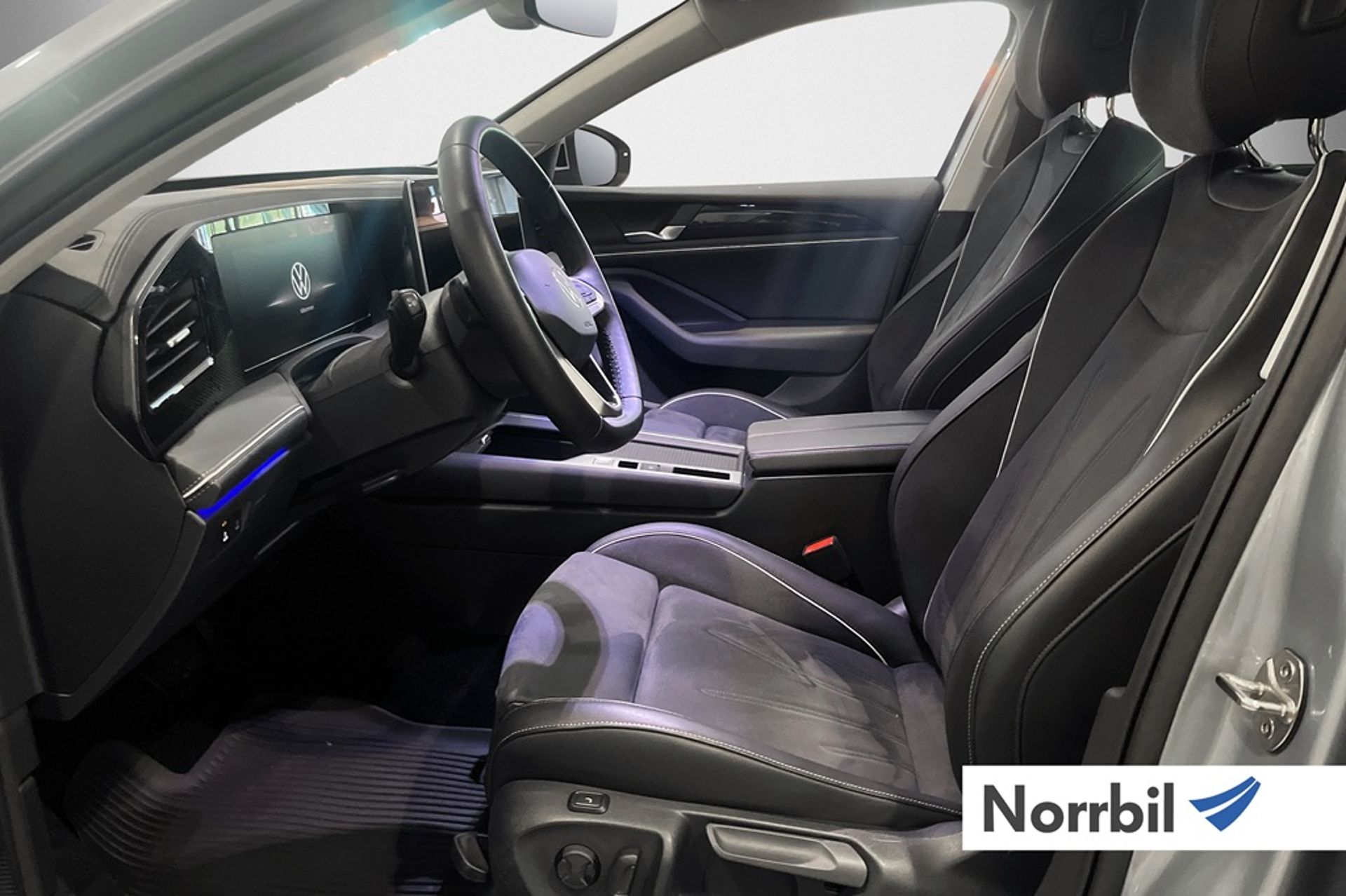 Volkswagen Passat 2025, bild 6/10