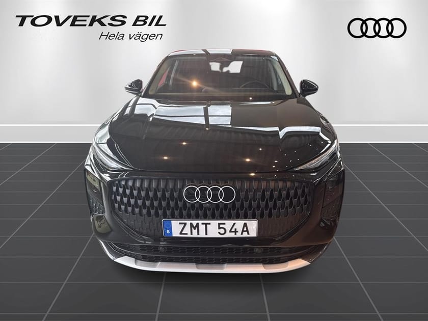 Bild 2 av Audi Q3 Sportback e-hybrid 200 KW S TRONIC