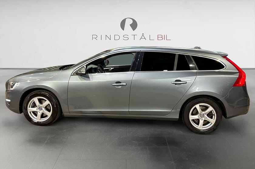 Bild 4 av Volvo V60 D3 150 HK AUT SUMMUM DRAG NAVI SKINN PDC 11700MIL 16"