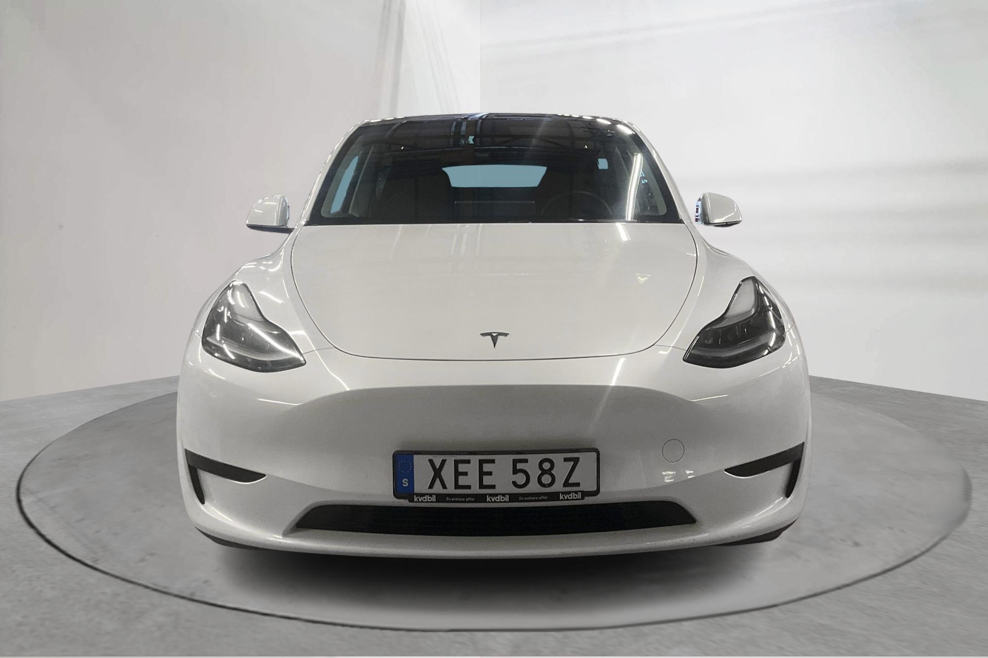 Tesla Model Y Standard Range RWD 2023, photo 5/10