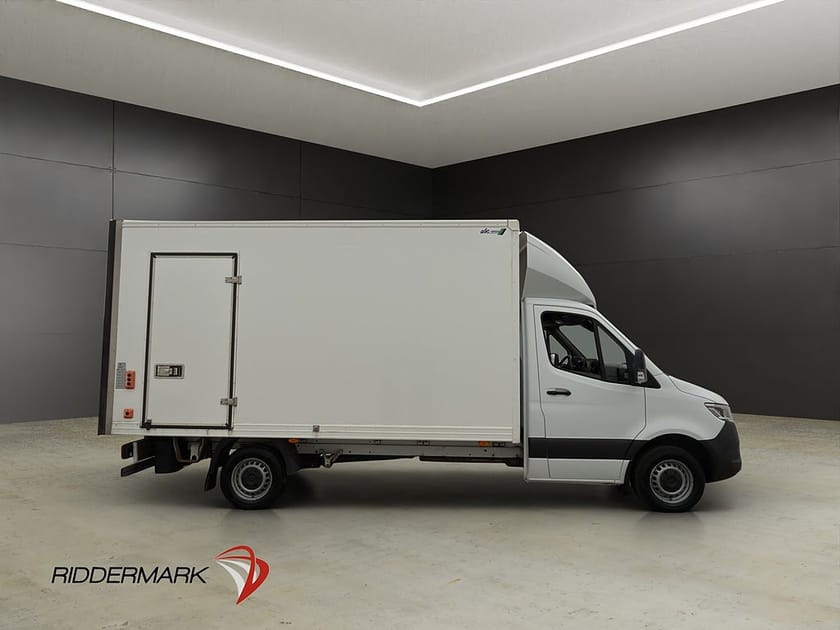 Bild 2 av Mercedes-Benz Sprinter 317 CDI RWD Chassi Värm BAKGAVELLYFT Sidodörr Moms