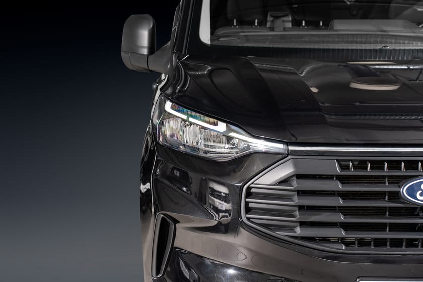 Bilde 4 av Ford Transit Custom 320 AWD Ny olje service Webasto Hengerfeste Ryggekamera ++