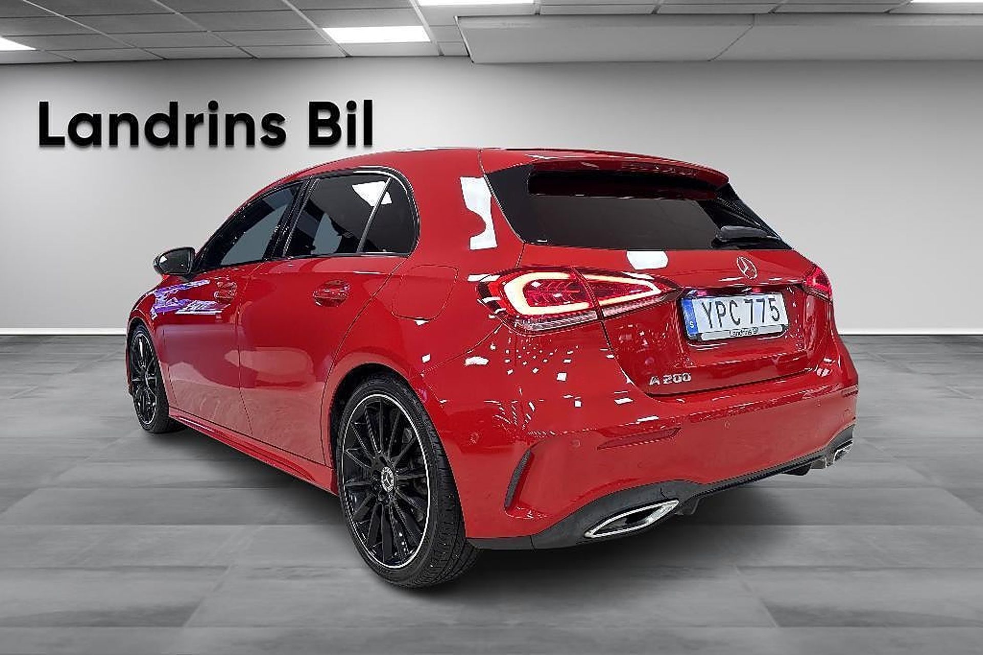 Mercedes-Benz A 200 AMG 2019, photo 6/10