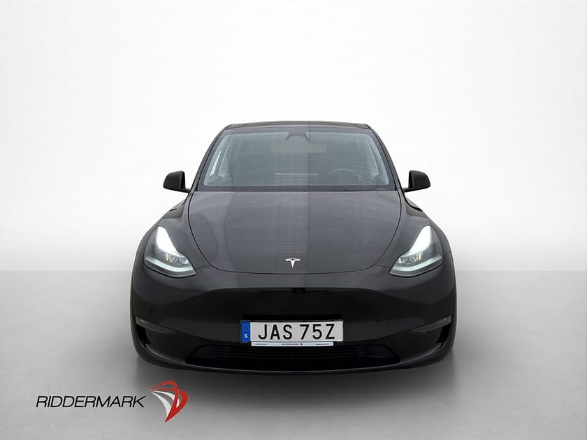 Bild 3 av Tesla Model Y Long Range AWD Autopilot Pano Dragkrok MOMS