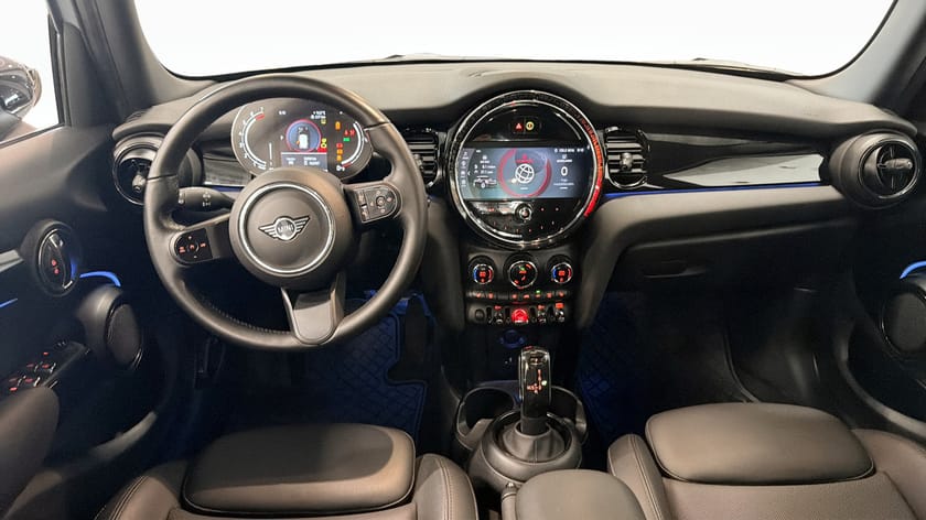 Bild 4 av MINI Cooper 5-d 136 hk Backkamera  Apple CarPlay  Läder