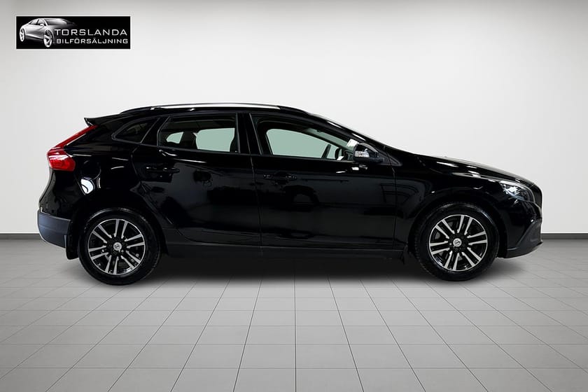 Bild 4 av Volvo V40 Cross Country D3 150hk Business Nyservad inkl  kamremsbyte