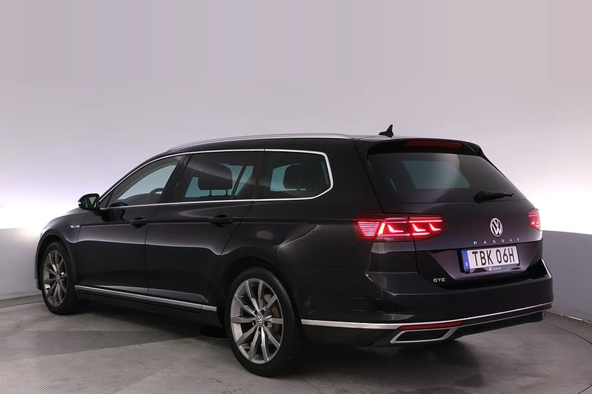 Bild 4 av Volkswagen Passat Sportscombi GTE Variant Executive Cockpit Kamera Läder