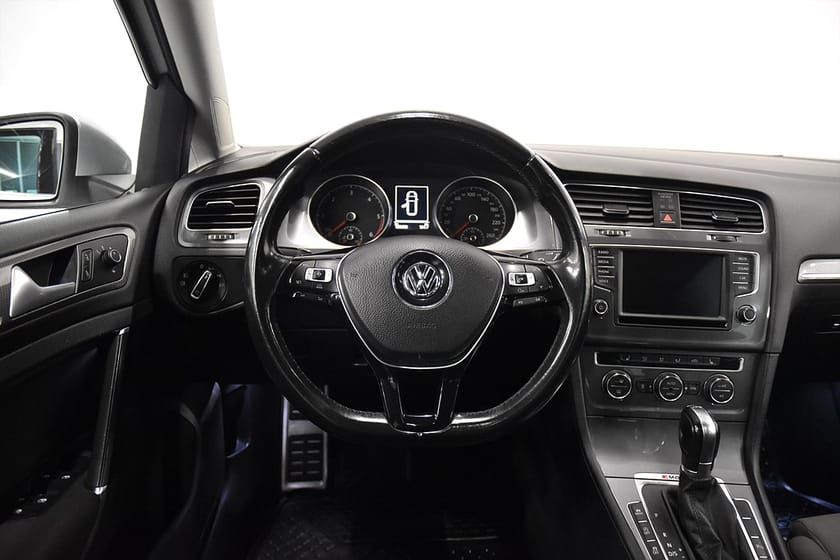 Bild 2 av Volkswagen Golf Alltrack 2.0 TDI 4Motion DSG Drag Pano AdaptivF