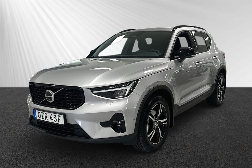 Bild 2 av Volvo XC40 B3 FWD Bensin Plus Dark