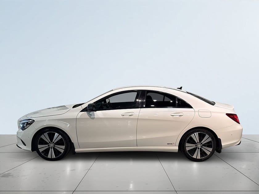 Bild 4 av Mercedes-Benz CLA 200 d 4MATIC 7G Urban Line Mvärm Kamera Psens SoV