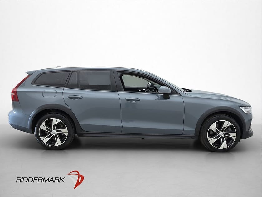 Bild 2 av Volvo V60 Cross Country B4 AWD Advanced Drag Kamera Värmare