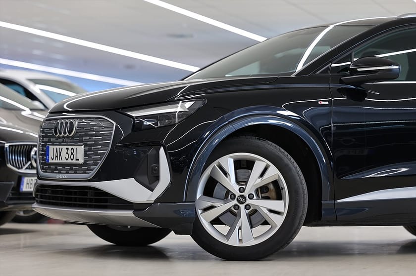 Bild 4 av Audi Q4 40 e-tron 204hk S-Line Keyless Navi B-kamera Drag