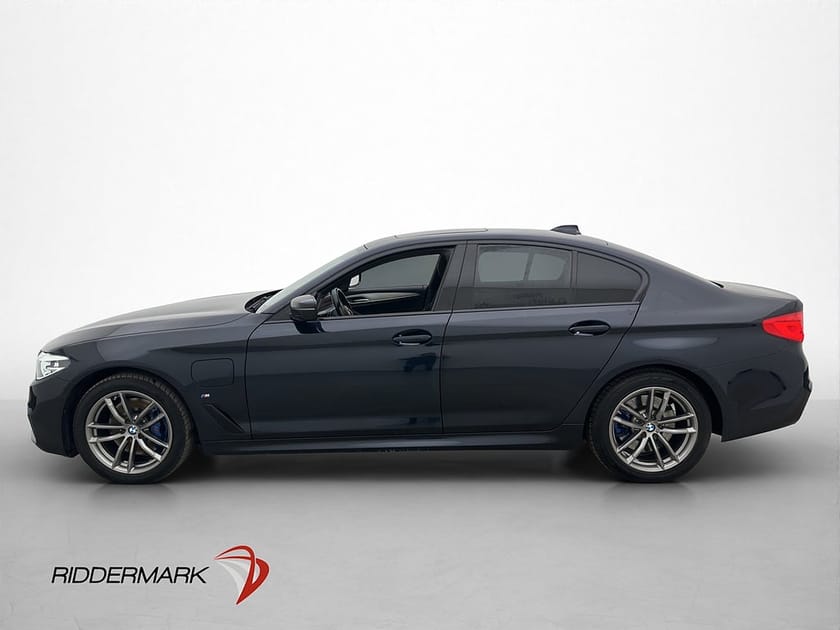 Bild 4 av BMW 530e iPerformance Sedan 252hk M-Sport H/K Pano Kamera Navi