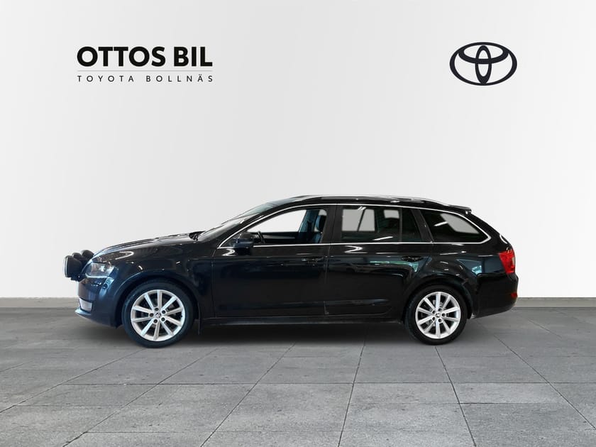 Bild 3 av Škoda Octavia Kombi 2.0 TDI 4x4 Manuell, 150hk - Style / V-hjul, Drag, Värmare