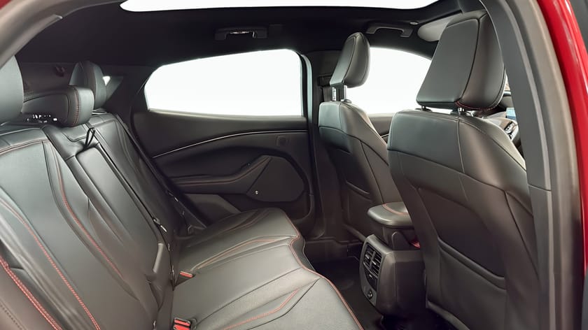 Bild 5 av Ford Mustang Mach-E Standard Range AWD Teknikpaket+