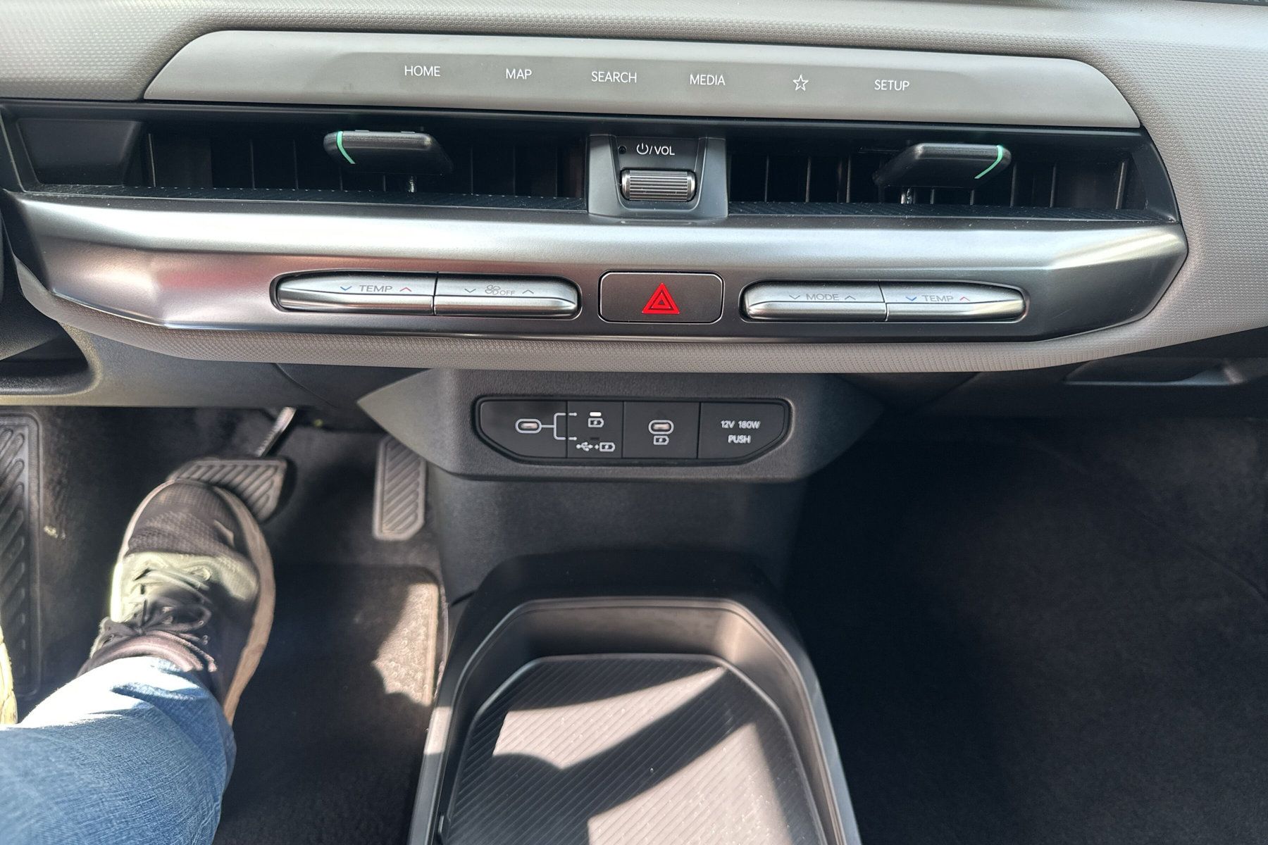 Kia EV4 Long Range, 204hp, 2026