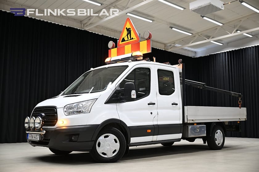 Bild 2 av Ford Transit 350 Chassi Dubbelhytt 170HK Dubbelhytt|Flak|Kranbil|Drag|Värmare|NyKamrem