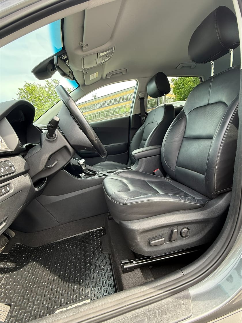 Bilde 3 av Kia Niro P-HEV Exclusive | JBL | Skinn | Adaptiv cruise | El-Seter