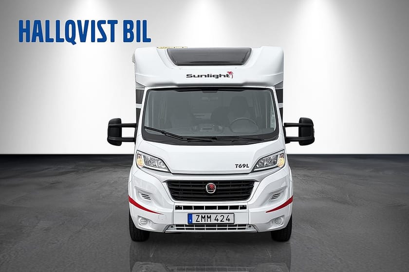 Bild 2 av Capron Campervan Fiat Sunlight T69 L Ac Queenbed Solcell
