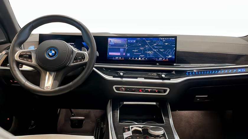 Bild 4 av BMW X5 xDrive50e M-Sport Drag Panorama H/K Rattvärm