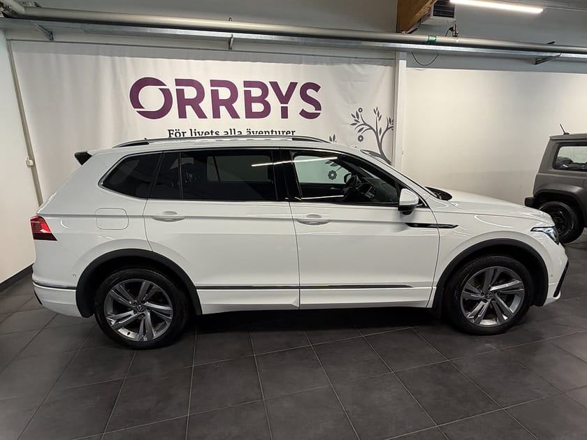 Bild 3 av Volkswagen Tiguan Allspace 7-sätes 7-sits 2.0 TDI 4WD Moms R-Line  Drag Värmare