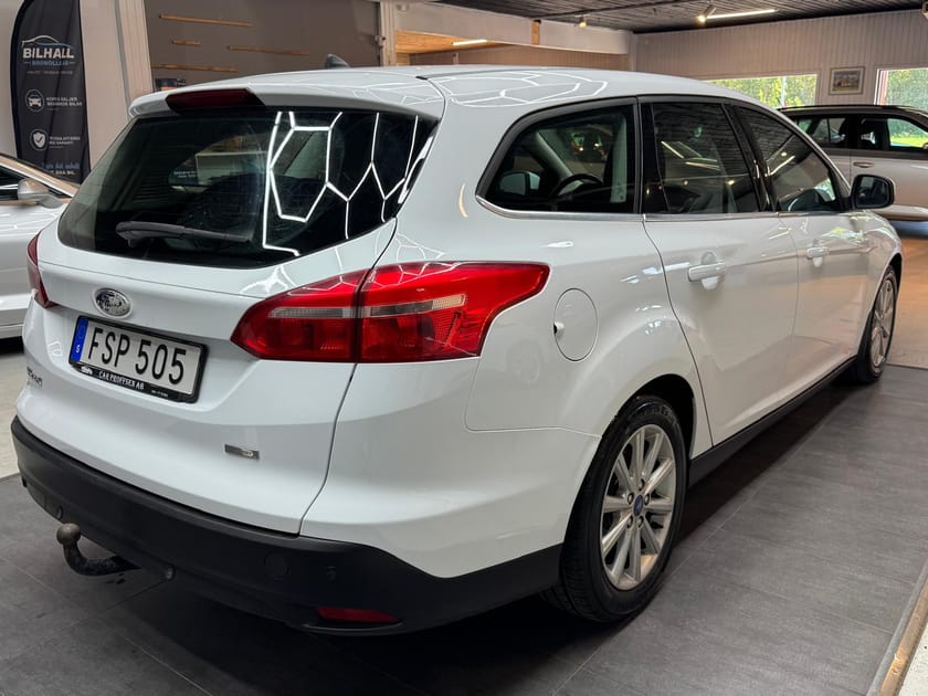 Bild 5 av Ford Focus Kombi 1.0 EcoBoost Titanium