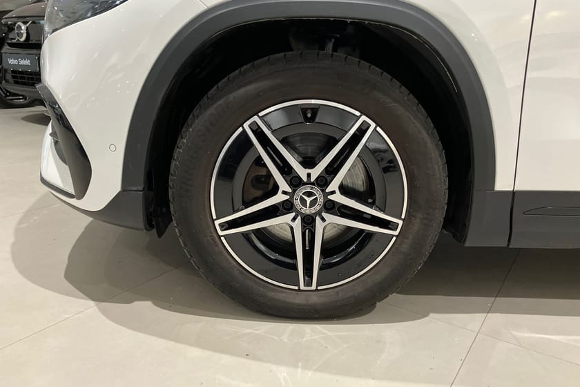 Bild 5 av Mercedes-Benz EQA 300 4MATIC 