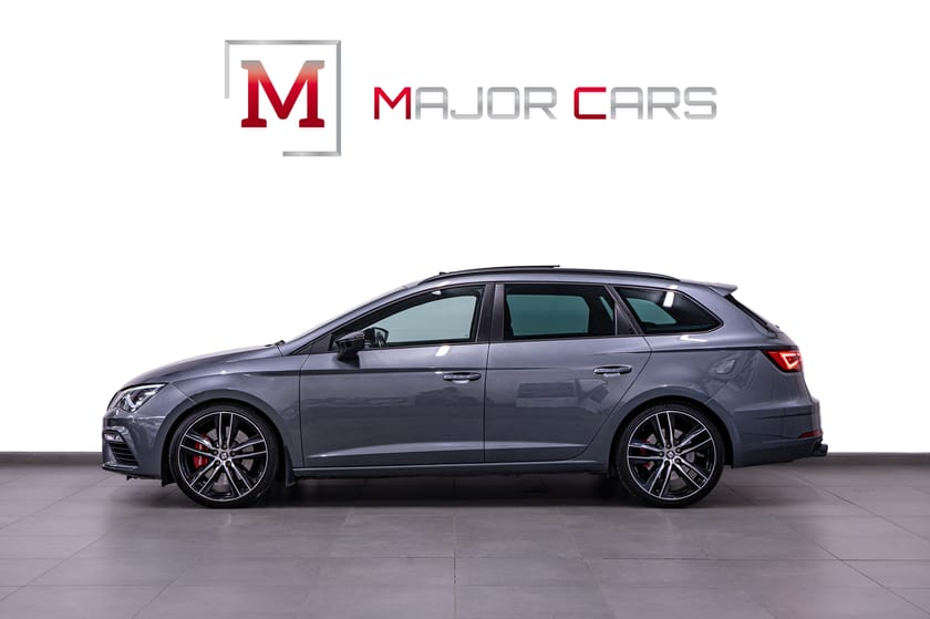 Bild 3 av SEAT León Cupra ST 4D Pano Milltek Cockpit 360° Beats 300hk
