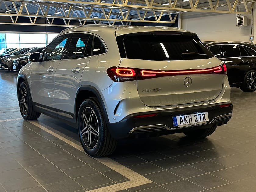 Bild 5 av Mercedes-Benz EQA 250 AMG Line Advanced Plus, Dragkrok, Moms!