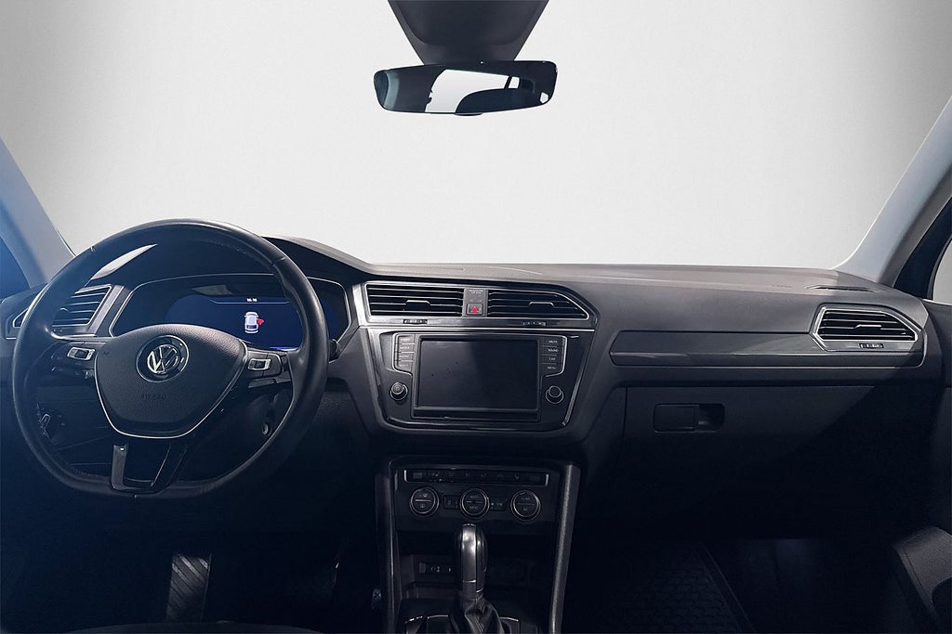 Volkswagen Tiguan 2017, bild 7/22