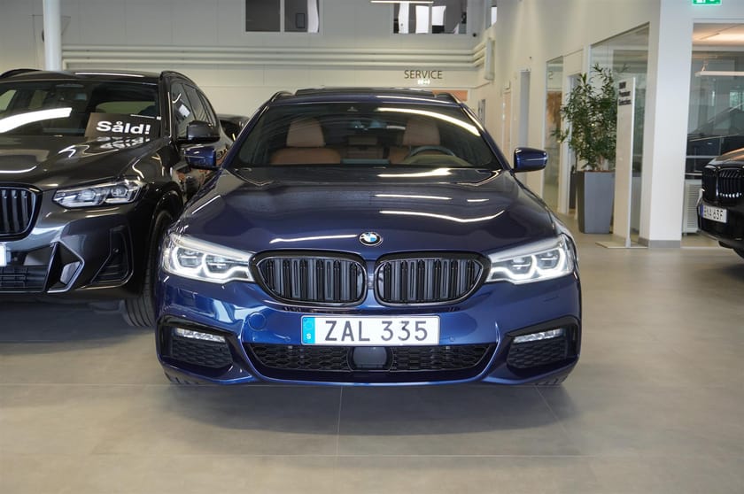 Bild 2 av BMW 540i xDrive Touring M Sport Värmare Pano DAP PA HUD