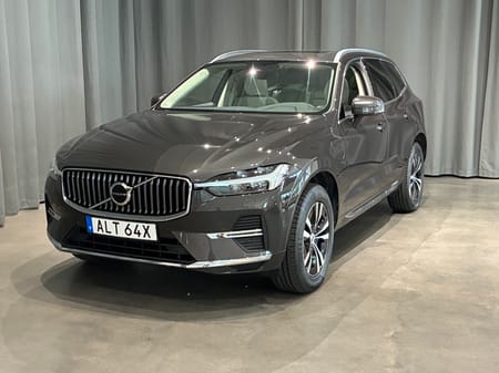 Volvo XC60 Recharge T6 II Core Edition *V-HJUL/DRAG*