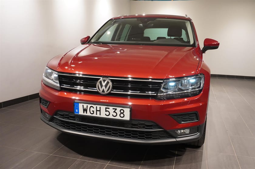 Bild 5 av Volkswagen Tiguan TSI 180 4Motion DSG Executive Drag Kamera Värmare